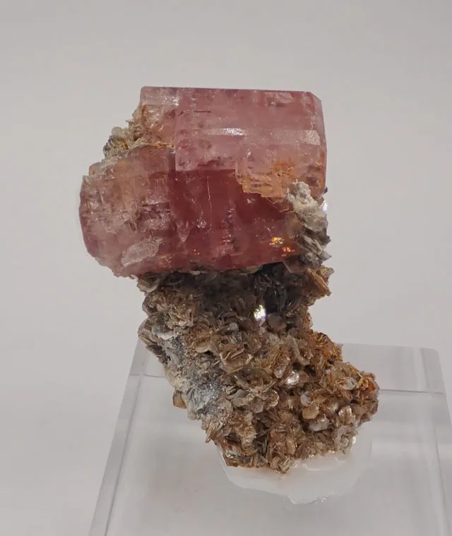 Pink Apatite80 | JESUS MONTES CHICO